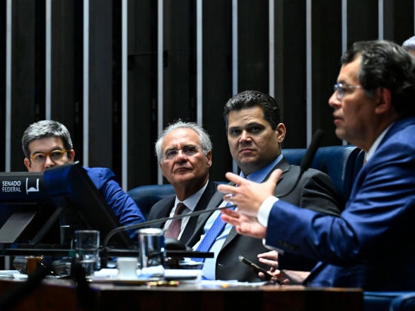 relacoes institucionais 03 10 2025