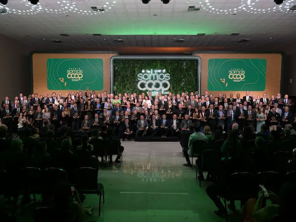 Cooperativas paranaenses são contempladas no Prêmio SomosCoop Excelência em Gestão 2025