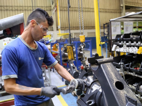 caged 30 12 2025