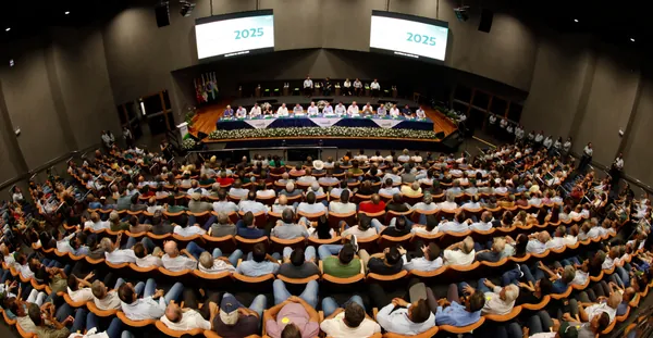 Presidente do Sistema Ocepar destaca investimento e resultados da Coamo 