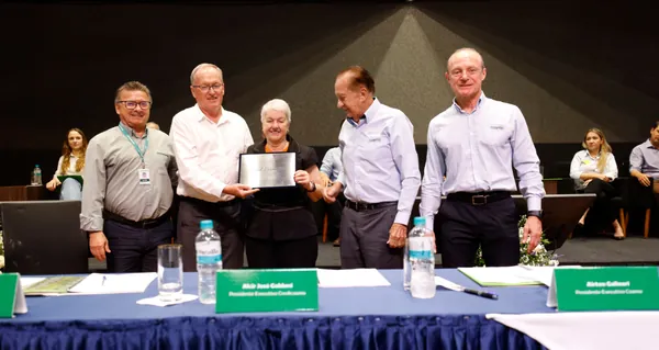 Homenagem: Dalva Caramalac, 40 anos de cooperativismo no MS