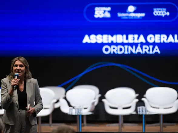 Tania Zanella destaca resultados obtidos pelo cooperativismo paranaense e mudança estatutária na Ocepar