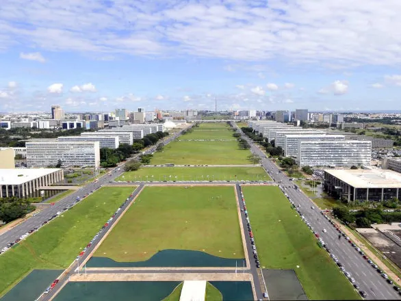 Informe destaca os impactos das eleições municipais na política nacional