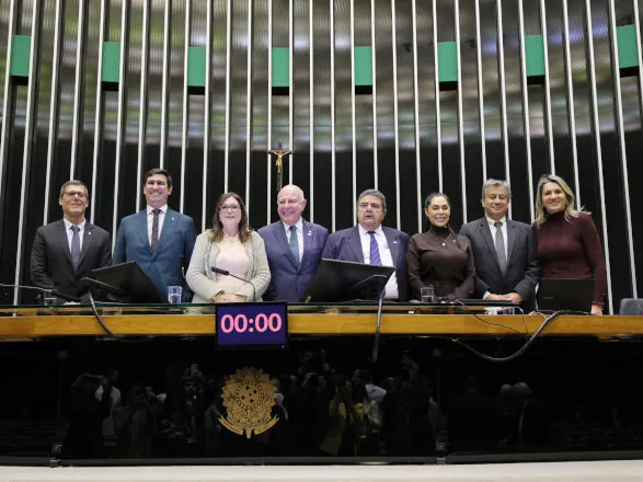 Cooperativismo é celebrado em solenidade da Câmara dos Deputados