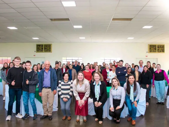 Programa Unindo Gerações inaugura jornada de sucessão familiar para cooperados da Camisc