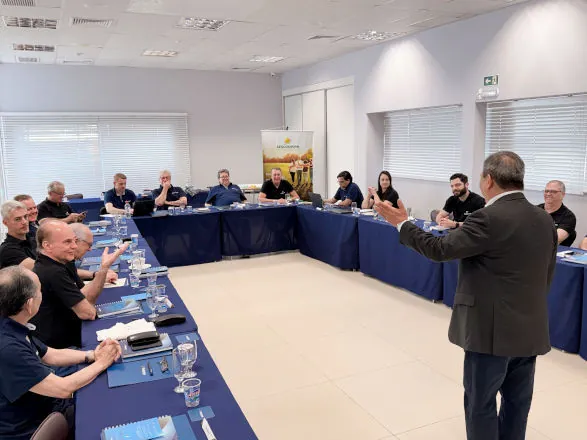 Uniprime Pioneira realiza planejamento estratégico para definir prioridades de 2026 e revisar objetivos para os próximos anos