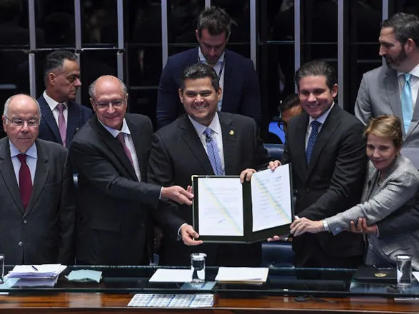 Congresso promulga Acordo Mercosul-União Europeia