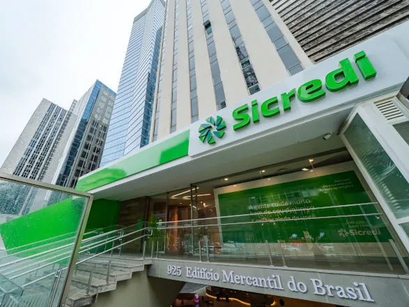 Sicredi consolida posição entre as melhores instituições financeiras do Brasil no ranking
