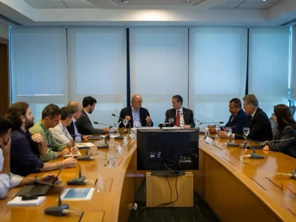 Ministro André de Paula discute financiamento agrícola e ampliação do crédito em reunião com o BNDES
