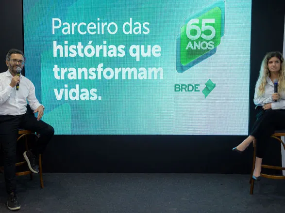 Na Expoingá, BRDE assina R$ 88,1 milhões em contratos nas regiões Noroeste e Norte