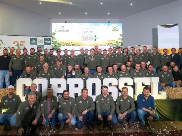 Com produtividade de 325,57 scs/alq, cooperado da Coprossel leva grande prêmio do 13º Programa Desafio Soja 200+