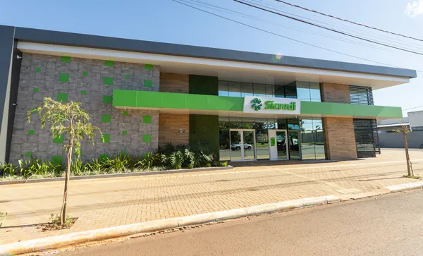 Sicredi reúne crédito pessoal, imobiliário e financiamento de veículos