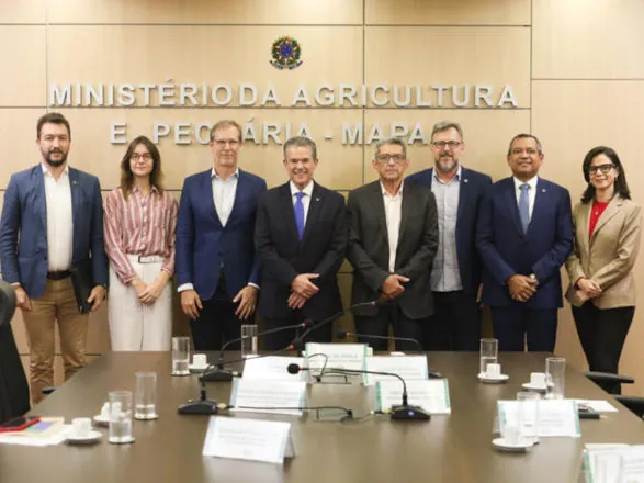 Mapa e Conab alinham ações para fortalecer armazenagem, estoques públicos e abastecimento